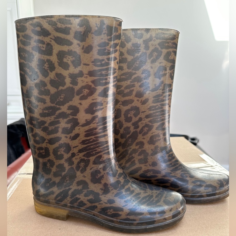 Stuart Weitem size 9 rain boots